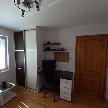 Apartment Belgrade: Cozy And Spacious 3-room Apt.