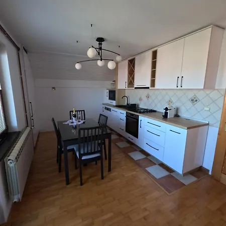 Apartment Belgrade: Cozy And Spacious 3-room Apt. *